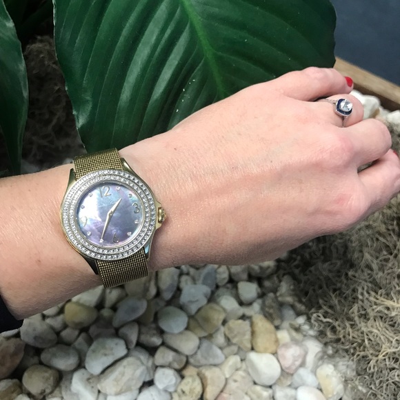 Lucien Piccard MOP watch gold - Picture 3 of 9